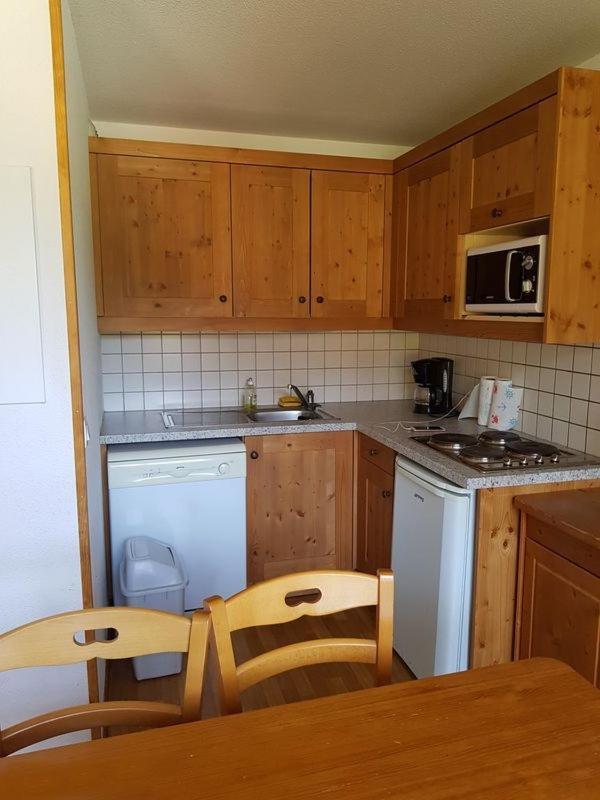 Les Petits Eterlous Appartement T3 36M2 A Puy St Vincent 1800 Alpes Du Sud 6 Personnes Parking Prive Couvert Puy-Saint-Vincent Buitenkant foto